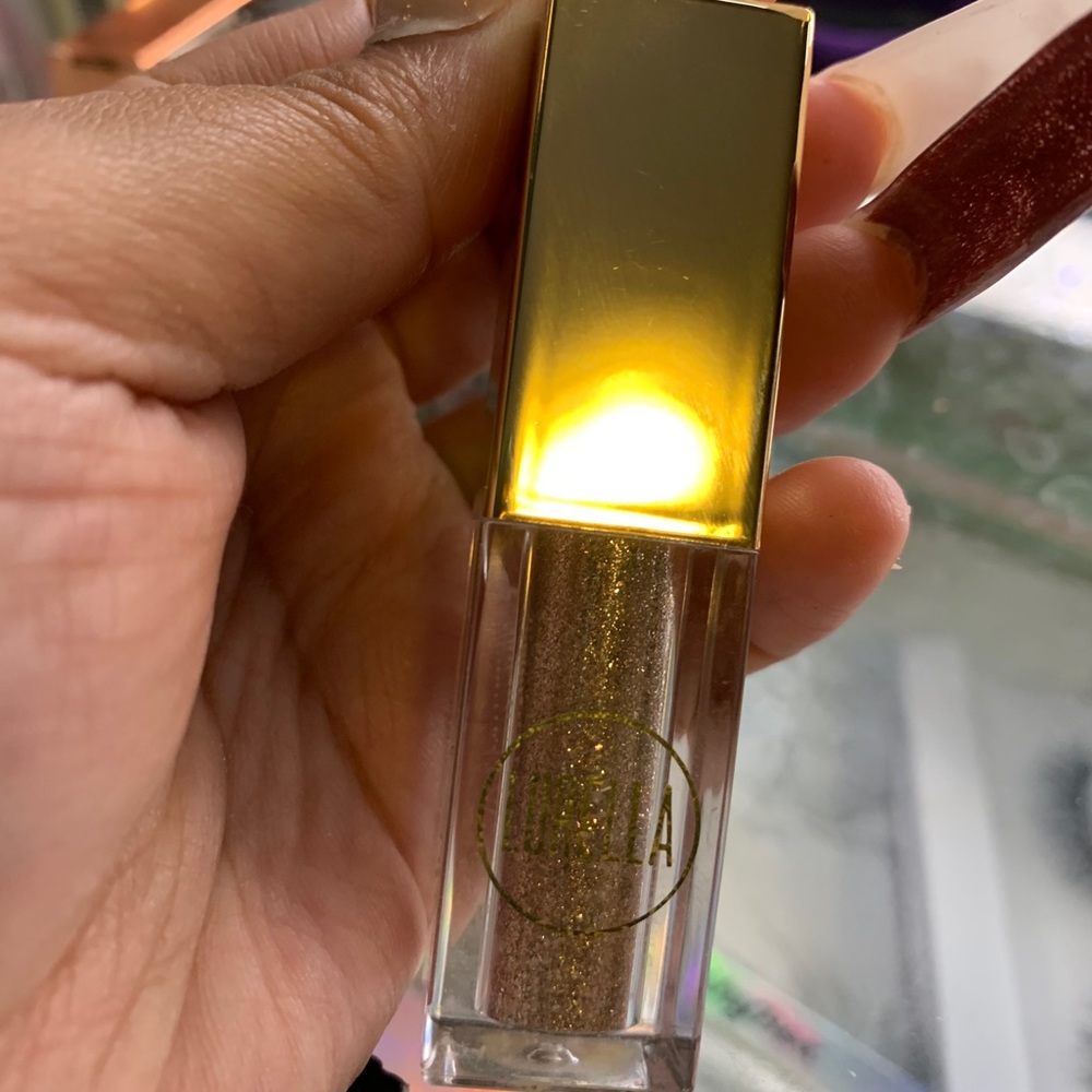 Lurella Liquid Eyeshadow